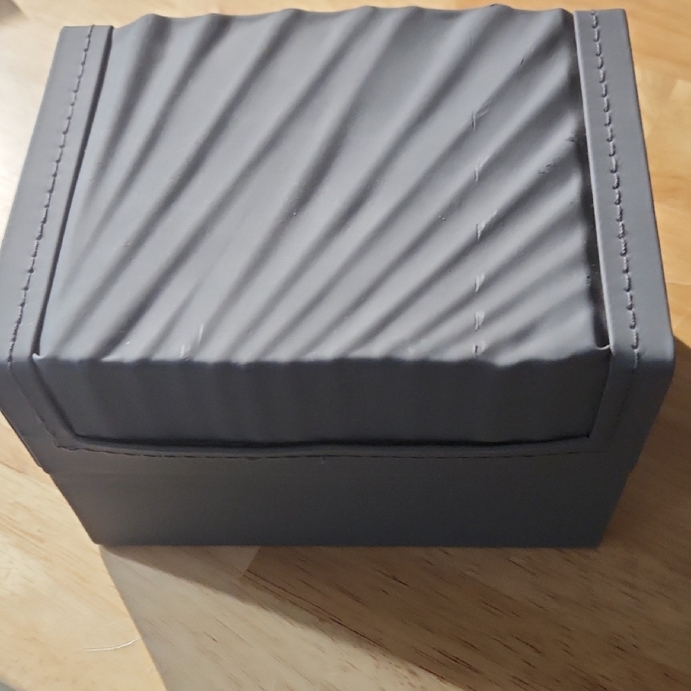 Invicta Gray Watch Box - Picture 3 of 3